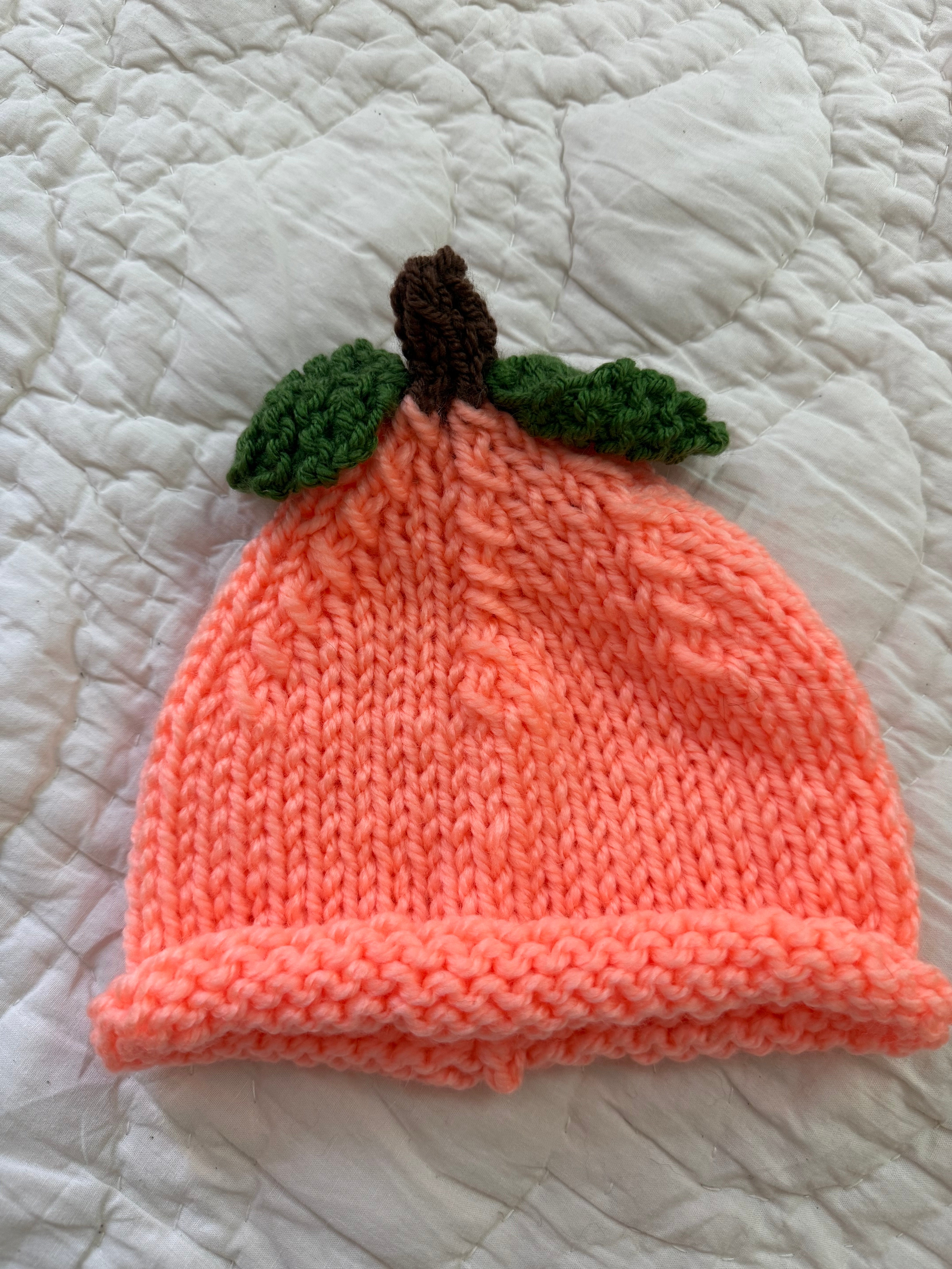 Pumpkin knit hat - peachy!