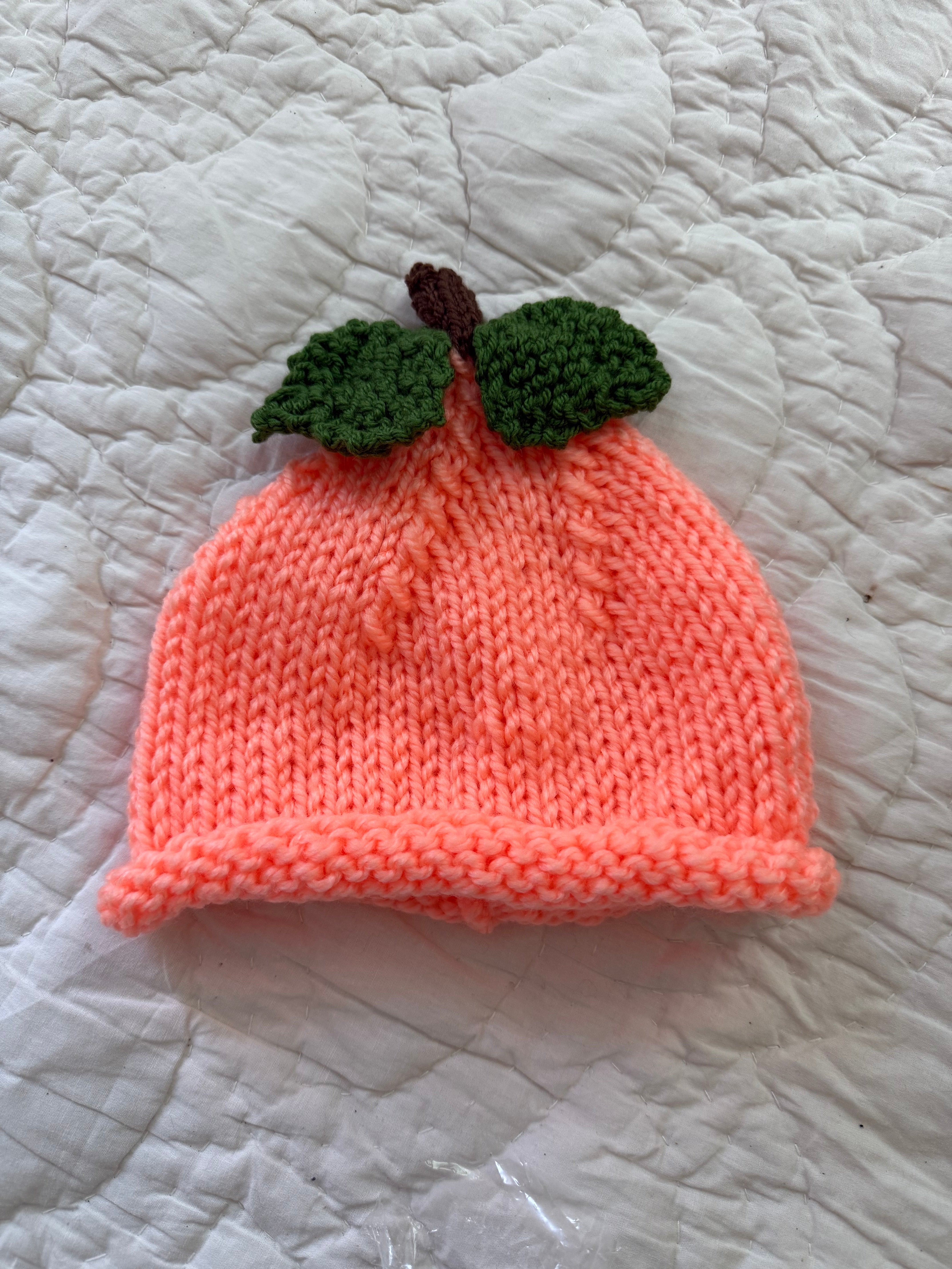 Pumpkin knit hat - peachy!