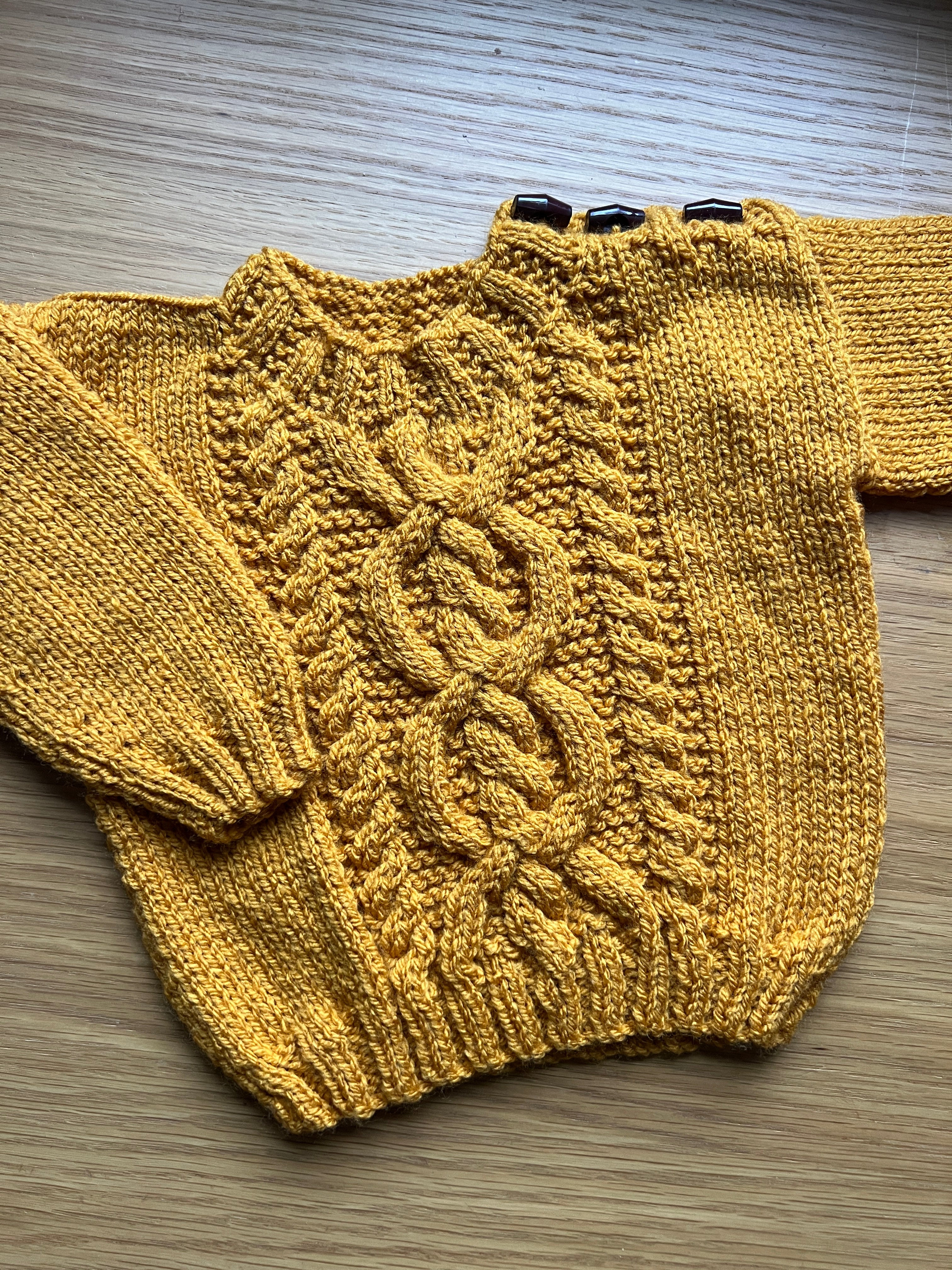 3-6 months | hand knit